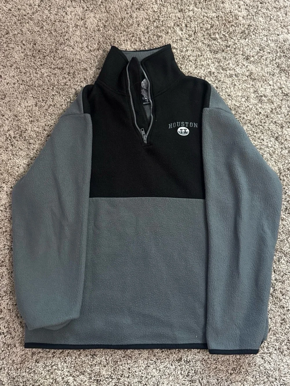 Houston Two-Tone Quarter-Zip Fleece Pullover - Black & Gray - Picture 1 of 3